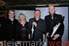 Auto- und Wein-Premiere bei Hirschmugl